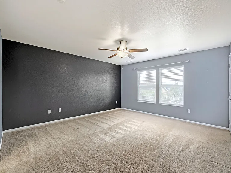 5744 Raleigh Cir — Photo 9