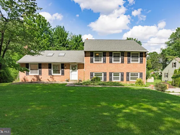 1443 Valley Forge Rd, Wayne, PA 19087