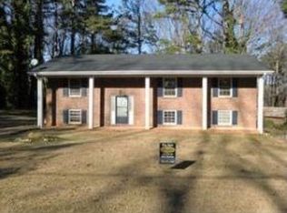 854 Ellis Rd, Stone Mountain, GA 30083