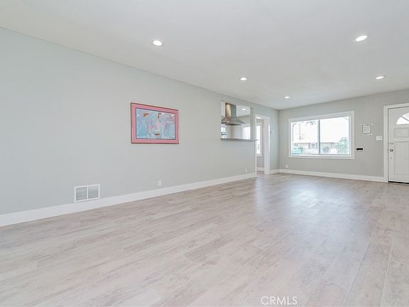 5th image of 13229 Arcturus Ave