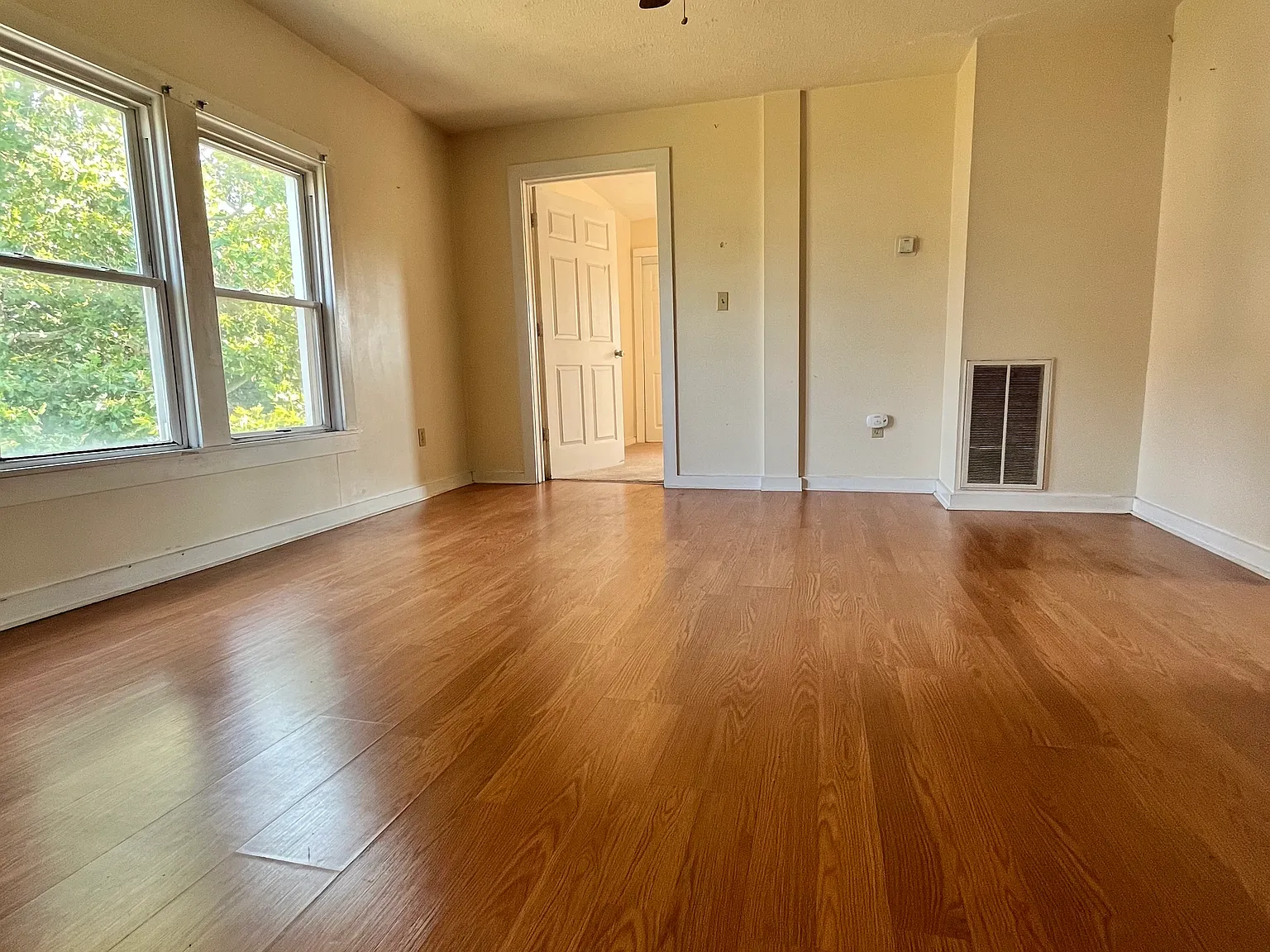 2 bed, 800 sqft, $1,195 — Photo 2