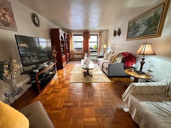 94-30 59th Avenue image 3 of 18