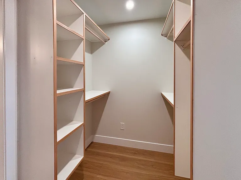 2159 Ash St — Photo 17