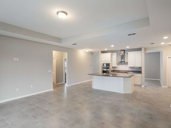 5th image of 95354 Cornflower Dr