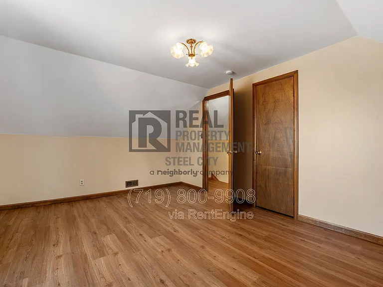 512 W 10th St #W — Photo 25