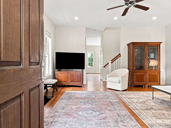 5th image of 3908 Harkers Way