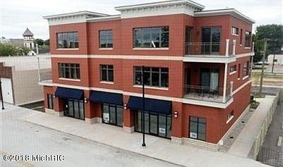 3rd image of 414 Eagle St Unit 205