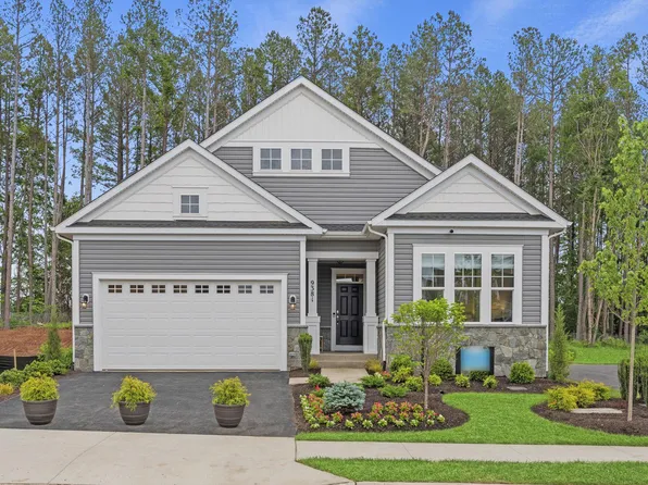9381 Crestview Ridge Dr, Bristow, VA 20136