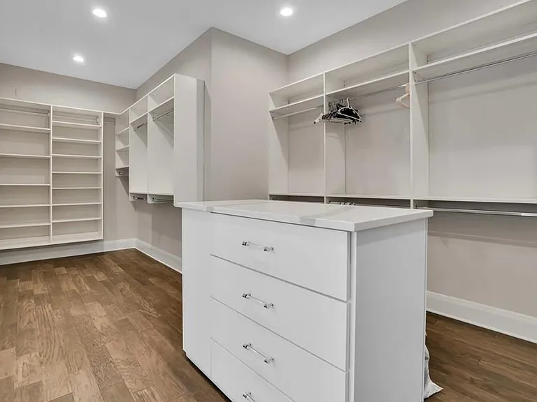 210 S Shore Crest Dr — Photo 22