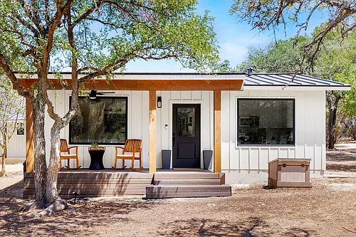 625 Gruene River Dr Photo 1