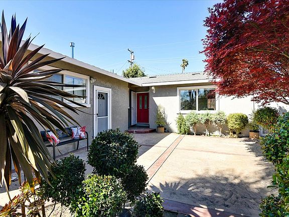 4th image of 2086 Palm Beach Way