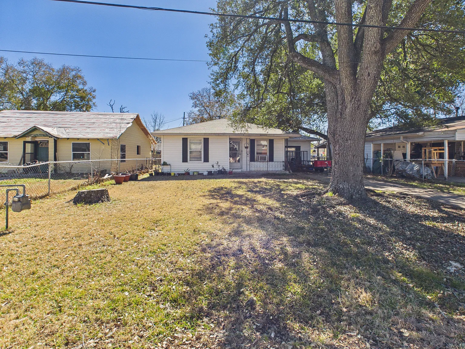 1203 Batts - 1 — Photo 1