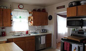 5th image of 804 E Gibbon St