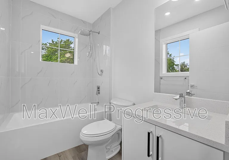 10821 112th St NW #1 — Photo 22