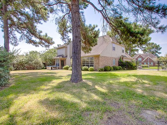 5th image of 20010 Wood Walk Ln
