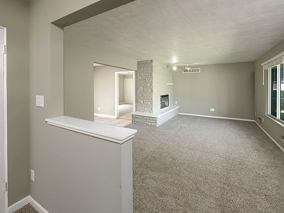 5th image of 9637 Manor Woods Rd