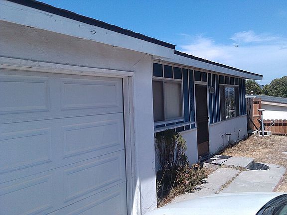 aide attached garage