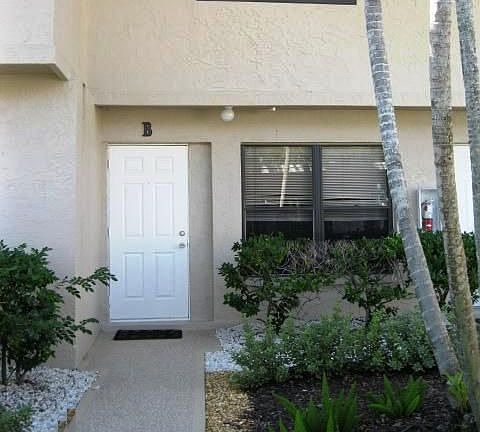2nd image of 9639 Eaton Gardens Ln #2