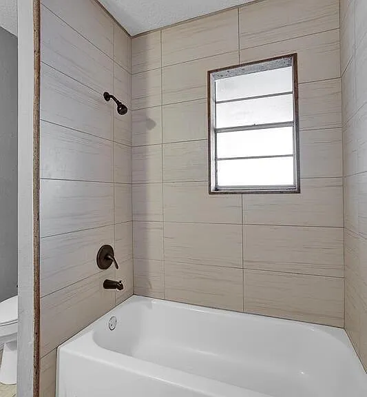 3709 Roslyn Dr — Photo 20