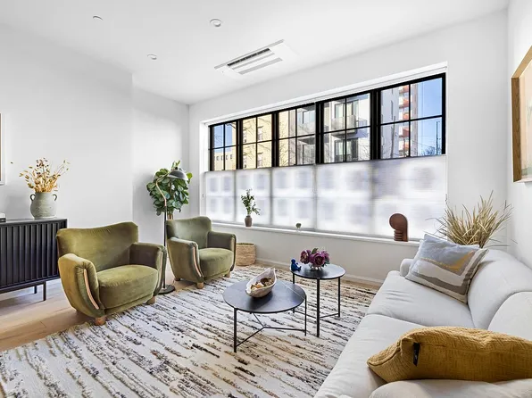 40 Skillman Ave #1A, Brooklyn, NY 11211