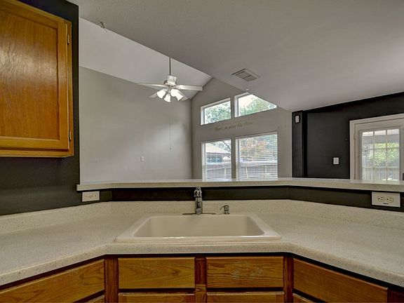 5th image of 9415 Gillcross Way