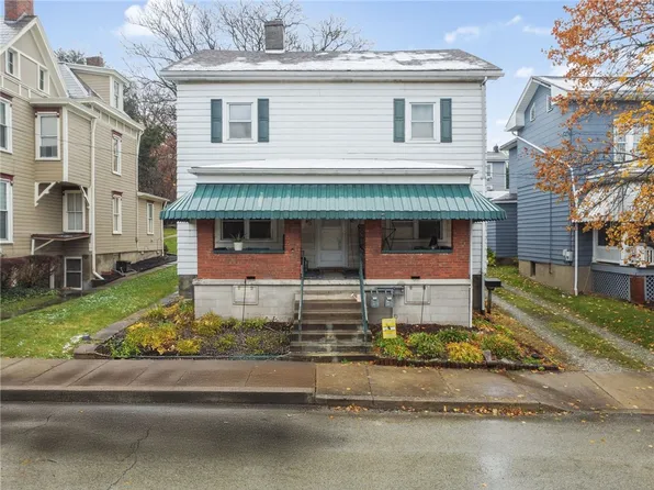 617-619 Oak St, Irwin, PA 15642