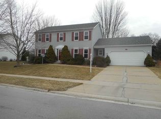 50738 Covered Bridge Dr, Granger, IN 46530