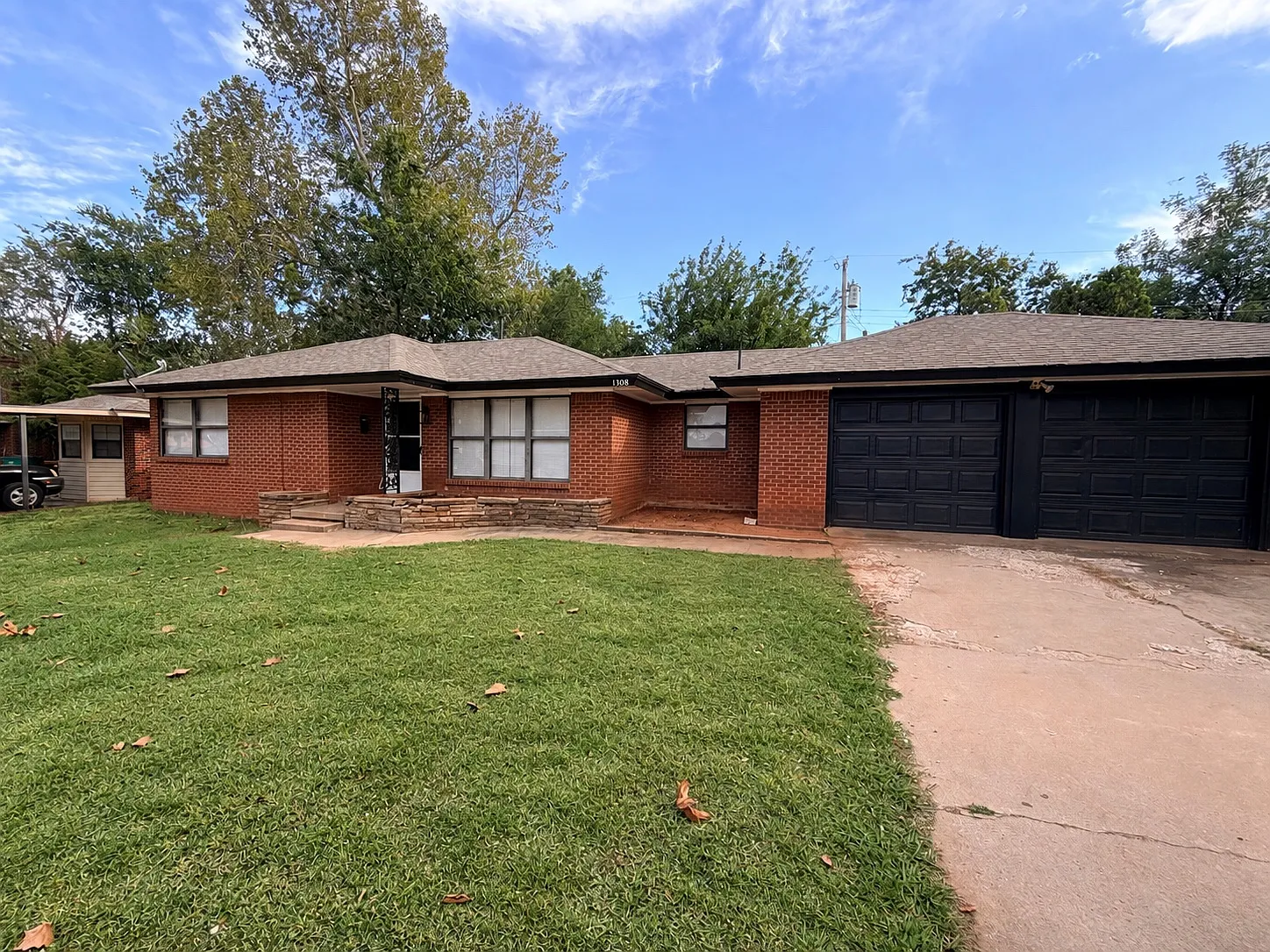2 bed, 978 sqft, $1,100 — Photo 1
