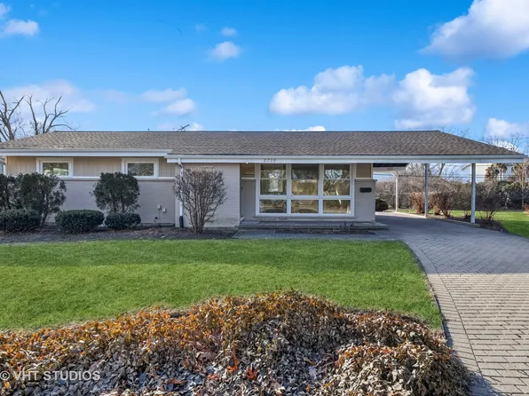 2739 Virginia Ln, Glenview, IL 60025