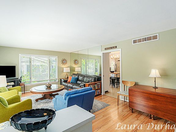 4th image of 526 Butler St