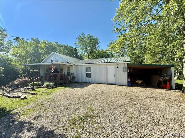 723 Ada St, Bismarck, MO 63624