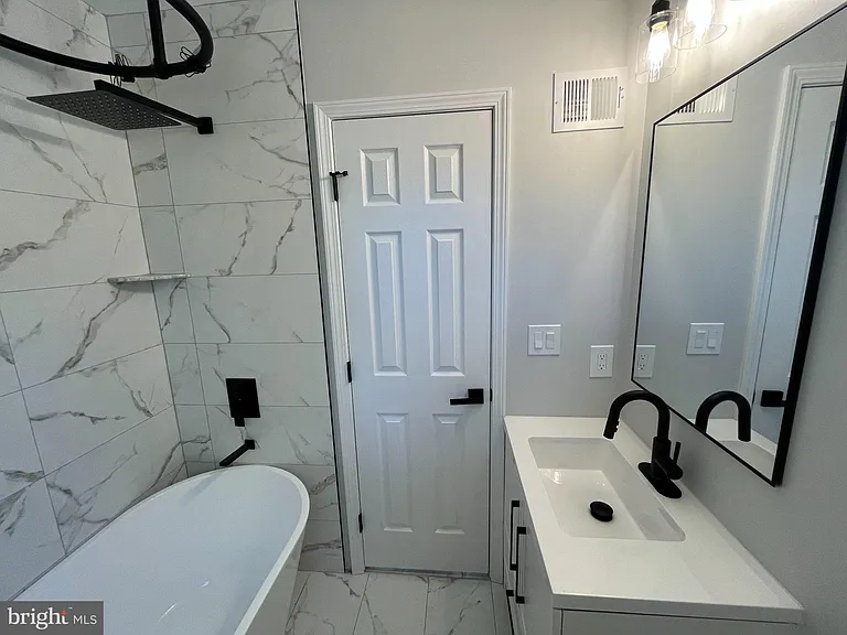 327 Whittier St NW #A — Photo 50