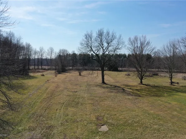 9358 State Route 82, Garrettsville, OH 44231