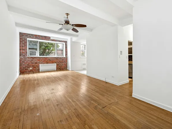 3750 Hudson Manor Terrace image 2 of 15