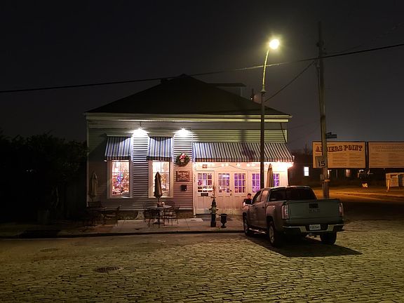 3rd image of 333 Bouny St