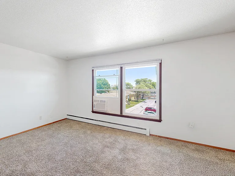 Plaza Manor — Photo 58