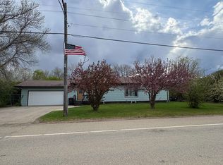 112 Pleasant Ave N, Surrey, ND 58785