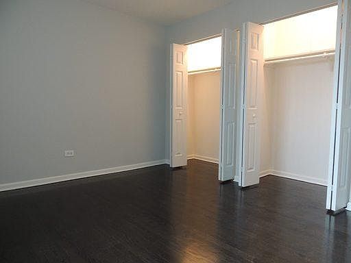3rd image of 6001 N Kenmore Ave APT 510