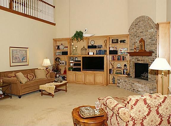 4th image of 2412 Bastille Ct