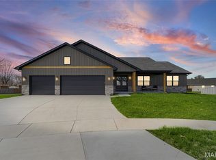 162 Gabrielle Cir, Bethalto, IL 62010