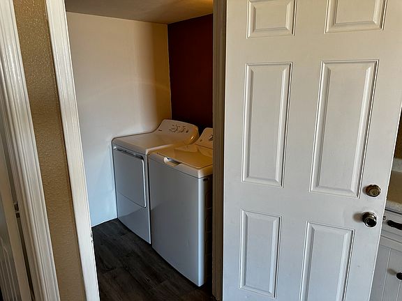 4th image of 3698 Vander Veer Dr #C