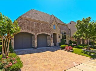 660 Clearwater Dr, Irving, TX 75039