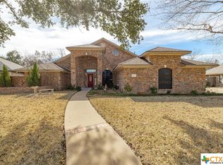 1403 Willow Brook Trl, Taylor, TX 76574