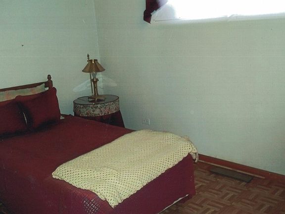 5th image of 1486 Freeland Ave