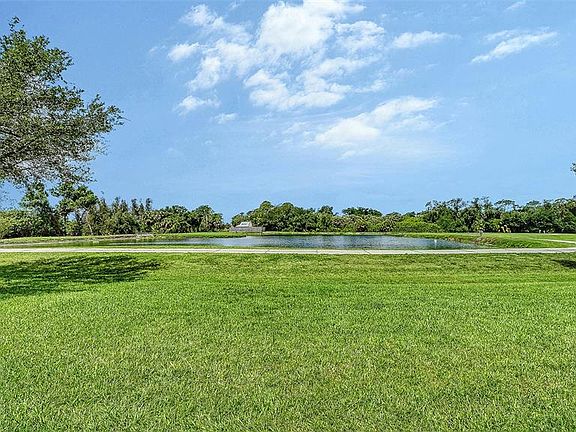 5th image of 750 Back 9 Dr