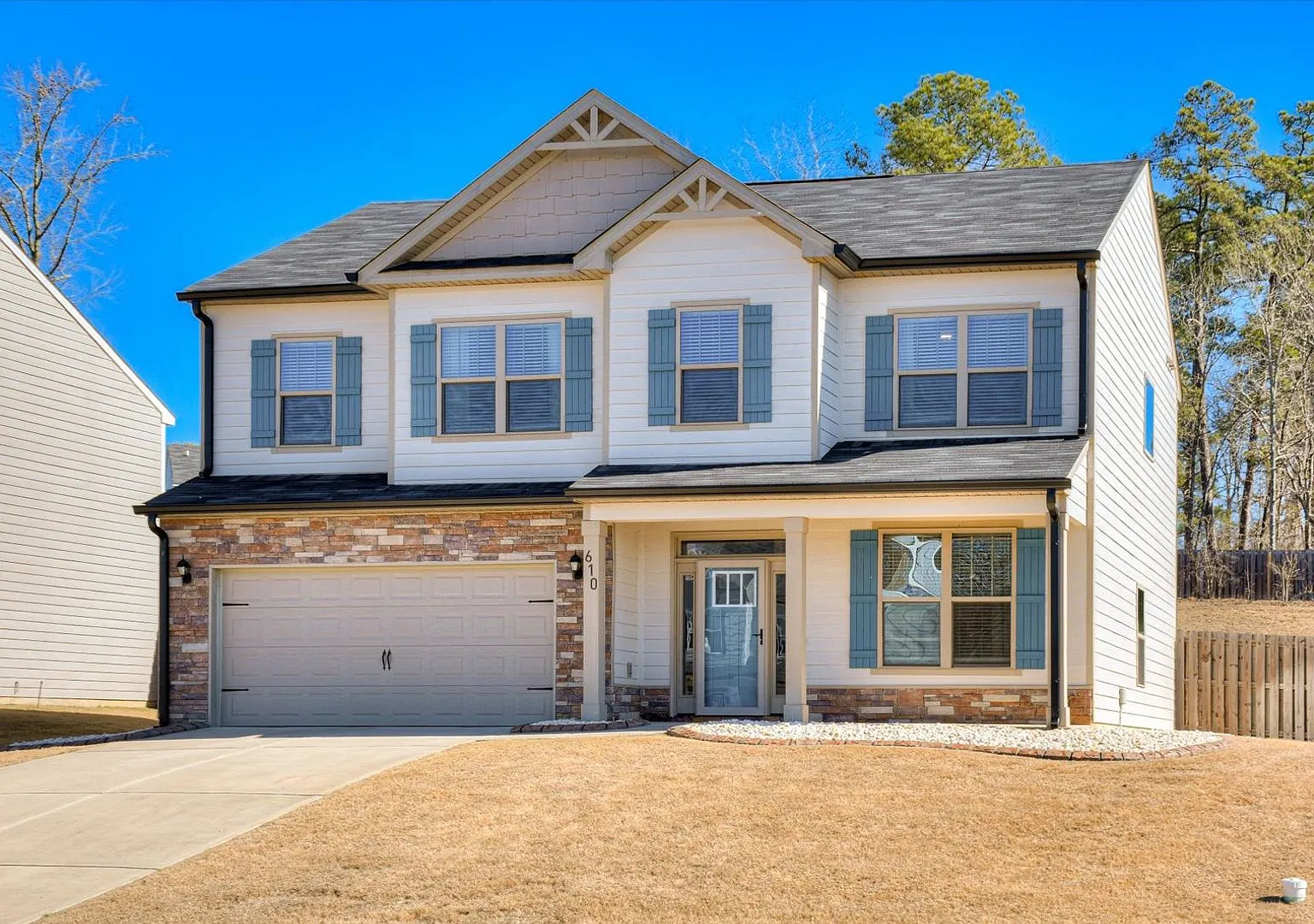 4 bedroom, 2.5 bathroom home in Harlem, GA with fenced yard and double car garage - pet friendly! — Photo 3