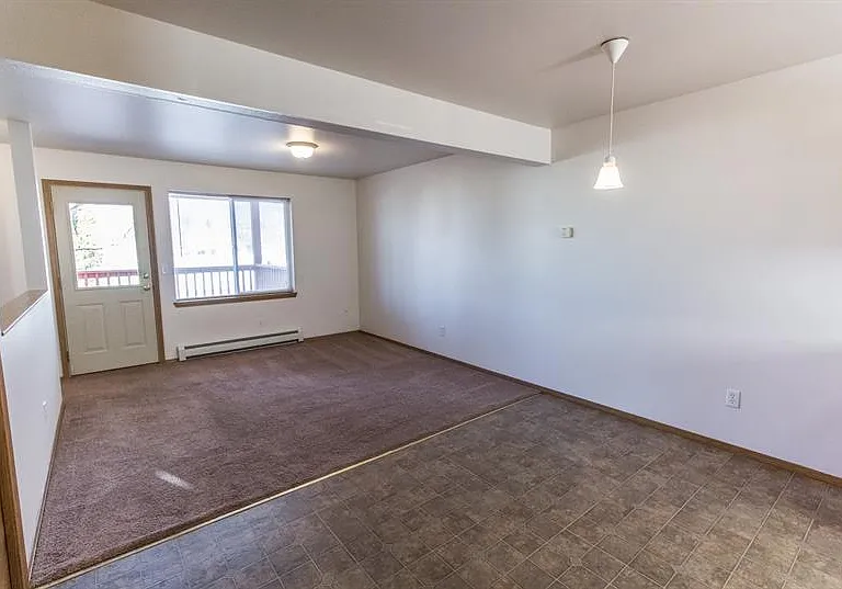 McDonald Ave Apts. — Photo 3
