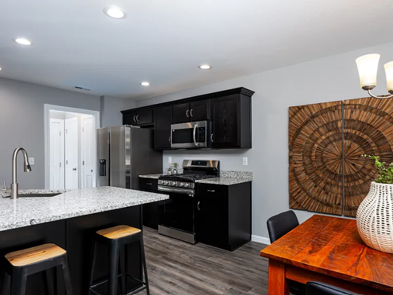 Somerset Townhomes and Villas — Photo 7