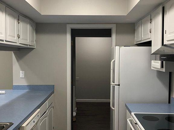 4th image of 1022 Princewood Ave