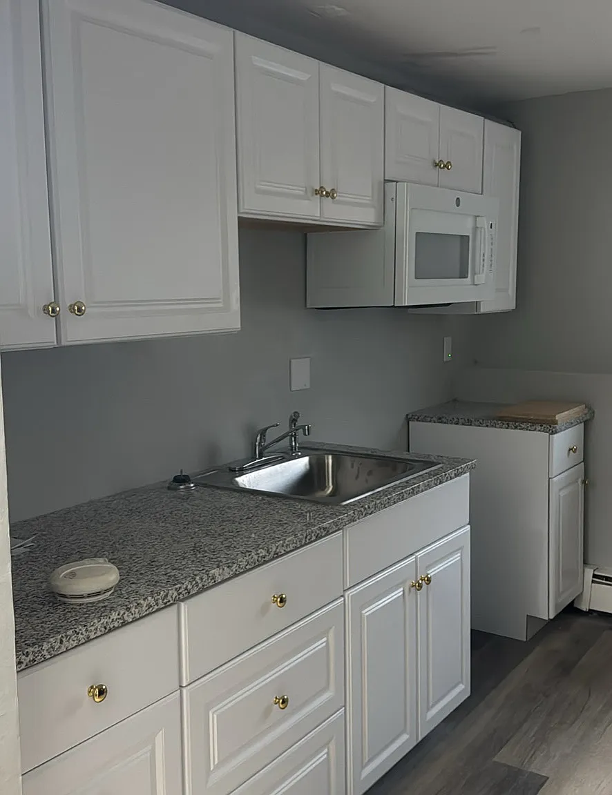 4 bed, 1200 sqft, $2,600 — Photo 4